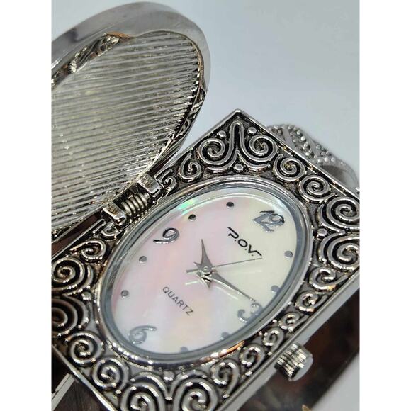 Wristwatch P.O.V Quartz T Locket Cuff Bracelet With Original Box New Battery - Picture 3 of 16